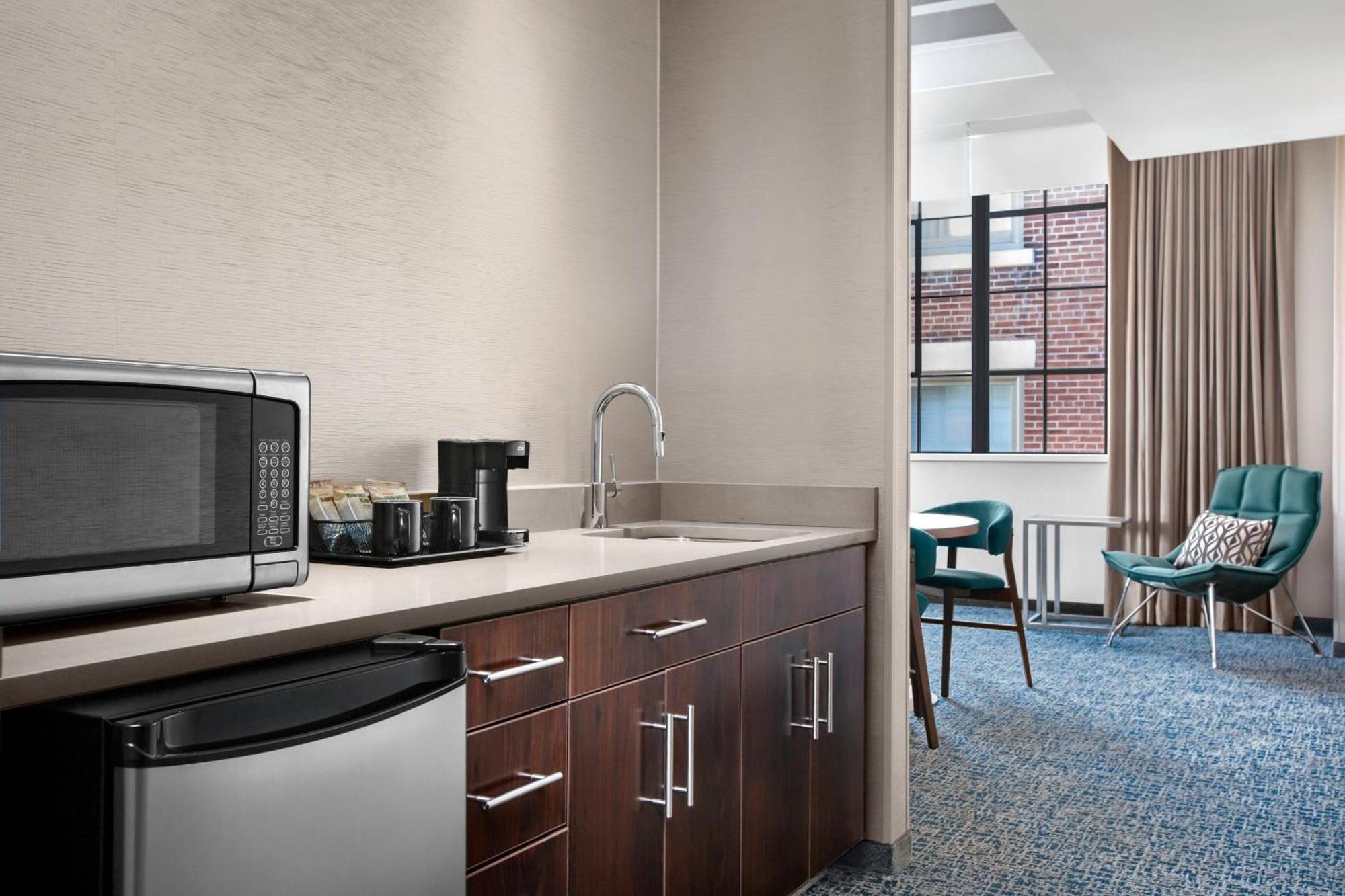 Courtyard By Marriott Cape Girardeau Downtown Hotel Exterior photo